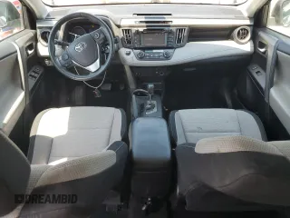 2018 Toyota RAV4 XLE z VIN 2T3RFREV4JW812199, wystawiony jako Copart lot #58485725 z przebiegiem 96 576 mil mil oraz Szkoda całkowita • Salvage title. Historia ofert i sprzedaży dostępna na DreamBid. Obrazek 8.