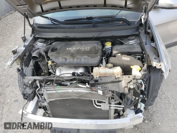 2019 Jeep Cherokee Limited z VIN 1C4PJLDB9KD185010, wystawiony jako Copart lot #57264935 z przebiegiem 121 747 mil mil oraz Szkoda całkowita • Salvage title. Historia ofert i sprzedaży dostępna na DreamBid. Obrazek 11.