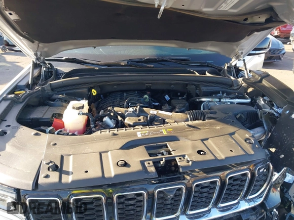 2024 Jeep Grand Cherokee Limited with VIN 1C4RJHBG2RC195432, listed as a IAAI auction lot 41625448 with 6,291 mi miles and . Bid and sale history available at DreamBid. Image 10.