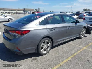 2019 Hyundai Sonata Sport with VIN 5NPE34AF0KH729418, listed as a IAAI auction lot 41799327 with 19,234 mi miles. Bid and sale history available at carsss.com. Image 4.