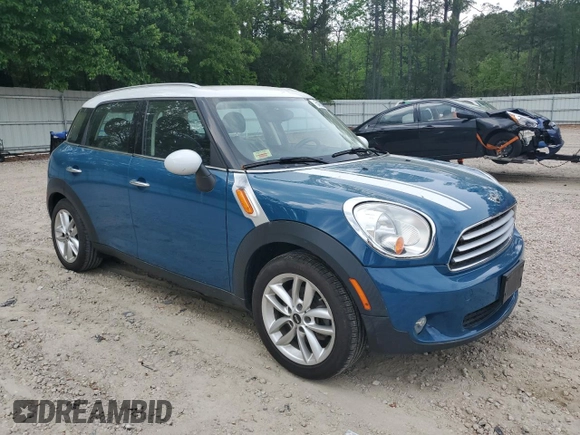2012 MINI Countryman with VIN WMWZB3C55CWM02962, listed as a Copart auction lot 54358875 with 122,448 mi miles and Clean Title. Bid and sale history available at DreamBid. Image 4.