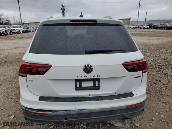 2024 Volkswagen Tiguan SE with VIN 3VVMB7AX5RM186579, listed as a Copart auction lot 49858415 with 4,239 mi miles and Salvage Title. Bid and sale history available at carsss.com. Image 6.