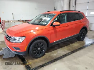 2018 Volkswagen Tiguan SEL z VIN 3VV3B7AX1JM041734, wystawiony jako Copart lot #51422255 z przebiegiem 101 012 mil mil oraz Szkoda całkowita • Salvage title. Historia ofert i sprzedaży dostępna na DreamBid. Obrazek 1.