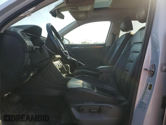 2018 Volkswagen Tiguan SEL Premium with VIN 3VV5B7AX9JM222542, listed as a Copart auction lot 48412055 with 93,329 mi miles and Salvage Title. Bid and sale history available at DreamBid. Image 7.