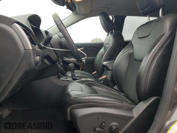 2021 Jeep Cherokee Latitude Plus with VIN 1C4PJLLB1MD155133, listed as a Copart auction lot 87655755 with 31,221 mi miles and Salvage title. Bid and sale history available at DreamBid. Image 7.