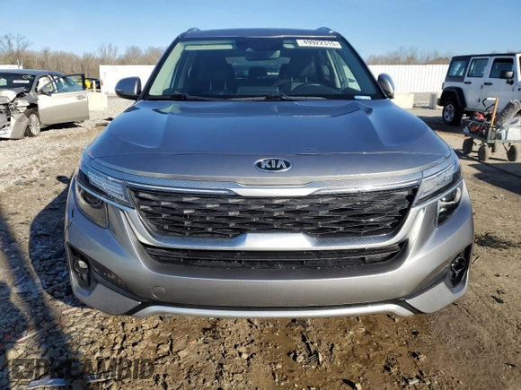 2021 Kia Seltos S with VIN KNDEU2AA7M7053823, listed as a Copart auction lot 49922315 with 51,701 mi miles and Salvage Title. Bid and sale history available at DreamBid. Image 5.