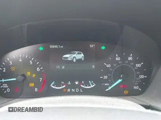 2020 Ford Escape SE z VIN 1FMCU9G68LUB64704, wystawiony jako IAAI lot #41997996 z przebiegiem 50 646 mil mil oraz . Historia ofert i sprzedaży dostępna na DreamBid. Obrazek 7.