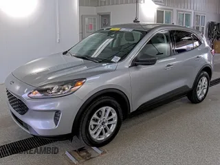 2022 Ford Escape SE z VIN 1FMCU9G66NUB33504, wystawiony jako IAAI lot #42748133 z przebiegiem 74 338 mil mil oraz . Historia ofert i sprzedaży dostępna na DreamBid. Obrazek 16.