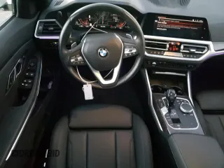 2019 BMW 3 Series 330i with VIN WBA5R1C53KFH24354, listed as a Copart auction lot 67731272 with 26,107 mi miles. Bid and sale history available at carsss.com. Image 8.