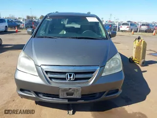 2007 Honda Odyssey EX-L with VIN 5FNRL386X7B405321, listed as a IAAI auction lot 41703384 with 198,552 mi miles. Bid and sale history available at carsss.com. Image 6.