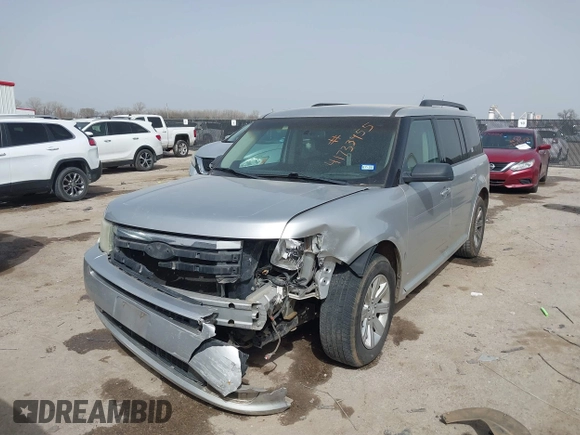 2011 Ford Flex SE with VIN 2FMGK5BC2BBD23332, listed as a IAAI auction lot 41733455 with 204,104 mi miles. Bid and sale history available at carsss.com. Image 18.