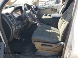 2019 Ram 1500 Tradesman z VIN 1C6SRFCT5KN551271, wystawiony jako Copart lot #46030635 z przebiegiem 116 844 mil mil oraz Szkoda całkowita • Salvage title. Historia ofert i sprzedaży dostępna na DreamBid. Obrazek 7.