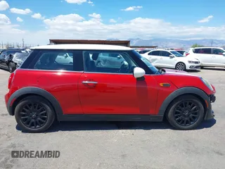 2016 MINI Hardtop with VIN WMWXP5C57G2D14564, listed as a IAAI auction lot 42401298 with 63,151 mi miles and . Bid and sale history available at DreamBid. Image 14.
