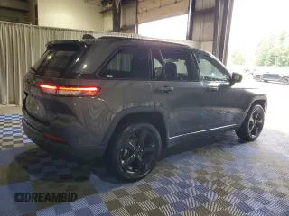2023 Jeep Grand Cherokee Altitude z VIN 1C4RJHAG9PC621597, wystawiony jako Copart lot #61425335 z przebiegiem 50 644 mil mil oraz Czysty tytuł • Clean title. Historia ofert i sprzedaży dostępna na DreamBid. Obrazek 3.