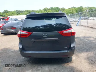 2015 Toyota Sienna XLE with VIN 5TDYK3DC6FS553695, listed as a IAAI auction lot 42418507 with 137,677 mi miles and . Bid and sale history available at DreamBid. Image 16.
