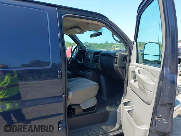 2013 Chevrolet Express Cargo с VIN 1GCSGAFX5D1155948, выставлен на аукционе IAAI как лот 42331446 с пробегом 99 368 миль миль и . История ставок и продаж доступна на DreamBid. Изображение 5.