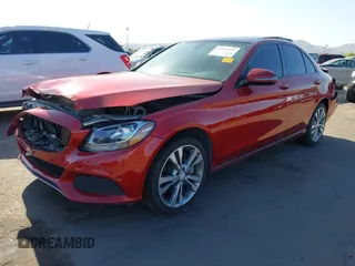 2017 Mercedes-Benz C 300 с VIN 55SWF4KB5HU180697, выставлен на аукционе IAAI как лот 41993735 с пробегом 60 498 миль миль и . История ставок и продаж доступна на DreamBid. Изображение 2.