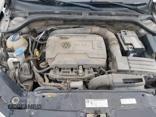 2014 Volkswagen Jetta SE with VIN 3VWD07AJ0EM239714, listed as a IAAI auction lot 42428082 with 124,221 mi miles and . Bid and sale history available at DreamBid. Image 10.