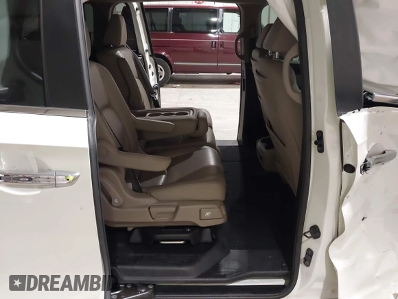 2019 Honda Odyssey Touring with VIN 5FNRL6H83KB051363, listed as a IAAI auction lot 41173587 with 88,512 mi miles. Bid and sale history available at carsss.com. Image 8.