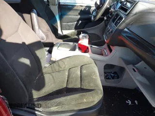 2015 Dodge Grand Caravan SE with VIN 2C4RDGBG8FR709045, listed as a IAAI auction lot 40899464 with Not Provided miles and . Bid and sale history available at DreamBid. Image 5.