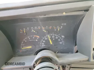 1994 Chevrolet Suburban with VIN 1GNGK26N2RJ373188, listed as a Copart auction lot 75893984 with 221,145 mi miles and Salvage Title. Bid and sale history available at carsss.com. Image 9.