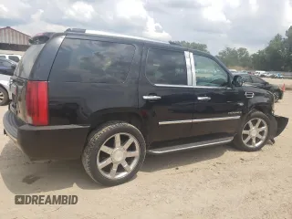 2007 Cadillac Escalade z VIN 1GYFK63867R134052, wystawiony jako Copart lot #59146595 z przebiegiem 241 037 mil mil oraz Szkoda całkowita • Salvage title. Historia ofert i sprzedaży dostępna na DreamBid. Obrazek 3.
