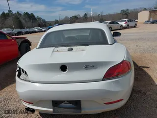 2011 BMW Z4 sDrive30i with VIN WBALM5C55BE380154, listed as a IAAI auction lot 41815724 with 118,062 mi miles. Bid and sale history available at carsss.com. Image 17.