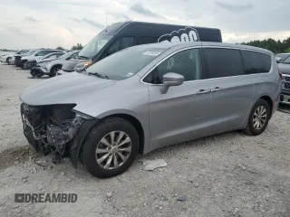 2018 Chrysler Pacifica Touring Plus with VIN 2C4RC1FG9JR214291, listed as a Copart auction lot 65296695 with 111,672 mi miles and Clean title. Bid and sale history available at DreamBid. Image 1.