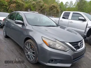 2016 Nissan Altima SR with VIN 1N4AL3AP1GC233201, listed as a IAAI auction lot 41974813 with 117,965 mi miles and . Bid and sale history available at carsss.com. Image 1.