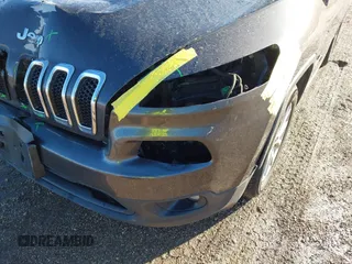 2018 Jeep Cherokee Latitude Plus with VIN 1C4PJLLB4JD503275, listed as a IAAI auction lot 41665557 with 117,839 mi miles. Bid and sale history available at carsss.com. Image 19.