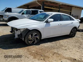 2024 Hyundai Elantra SEL z VIN KMHLS4DG5RU662647, wystawiony jako Copart lot #50063845 z przebiegiem 23 275 mil mil oraz Szkoda całkowita • Salvage title. Historia ofert i sprzedaży dostępna na DreamBid. Obrazek 1.