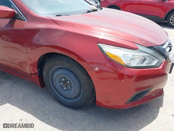 2017 Nissan Altima 2.5 S with VIN 1N4AL3AP0HN333344, listed as a IAAI auction lot 42080397 with 130,215 mi miles. Bid and sale history available at carsss.com. Image 6.