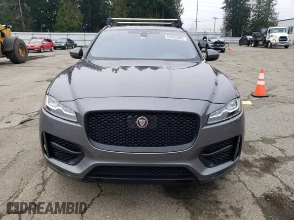 2019 Jaguar F-Pace 30t R-Sport with VIN SADCL2GX7KA352187, listed as a Copart auction lot 87842805 with 59,995 mi miles and Salvage title. Bid and sale history available at DreamBid. Image 5.