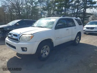 2006 Toyota 4Runner SR5 with VIN JTEBU14R168070401, listed as a IAAI auction lot 41977312 with 195,902 mi miles. Bid and sale history available at carsss.com. Image 2.