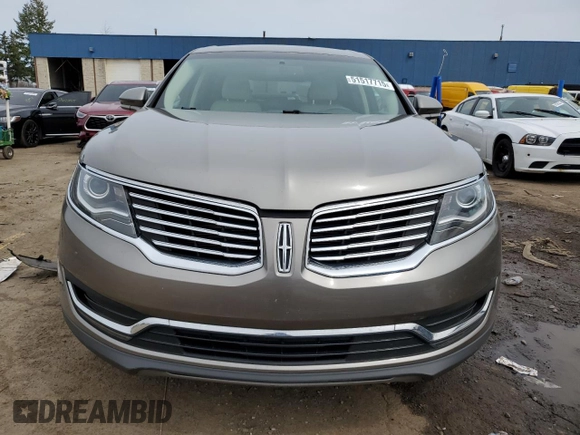 2016 Lincoln MKX Select with VIN 2LMTJ6KR2GBL32166, listed as a Copart auction lot 51517715 with 96,604 mi miles and Clean Title. Bid and sale history available at DreamBid. Image 5.