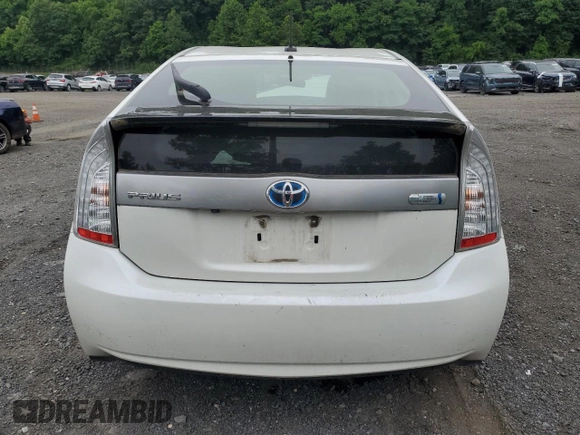 2014 Toyota Prius with VIN JTDKN3DPXE3058125, listed as a Copart auction lot 62286135 with Not provided miles and Salvage title. Bid and sale history available at DreamBid. Image 6.
