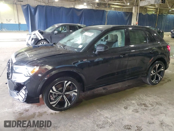 2024 Audi Q3 S line Premium Plus z VIN WA1EECF34R1035605, wystawiony jako Copart lot #42318005 z przebiegiem 10 264 mil mil oraz Szkody całkowita. Historia ofert i sprzedaży dostępna na DreamBid. Obrazek 1.