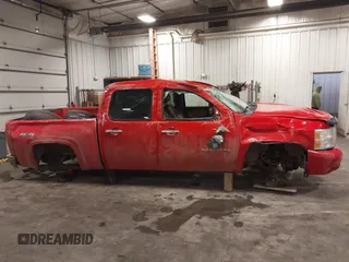 2011 Chevrolet Silverado 1500 with VIN 1GCPKTE37BF210785, listed as a IAAI auction lot 41632007 with 239,014 mi miles and . Bid and sale history available at DreamBid. Image 13.