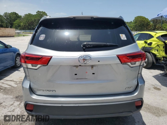 2017 Toyota Highlander XLE with VIN 5TDKZRFH9HS517726, listed as a Copart auction lot 62833065 with 22,762 mi miles and Salvage title. Bid and sale history available at DreamBid. Image 6.