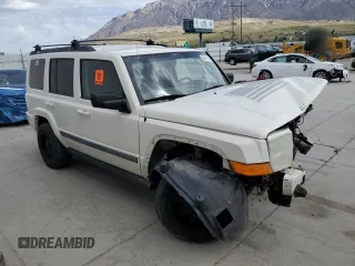 2008 Jeep Commander Sport with VIN 1J8HG48K68C111330, listed as a Copart auction lot 54011375 with 207,641 mi miles and Salvage title. Bid and sale history available at DreamBid. Image 4.
