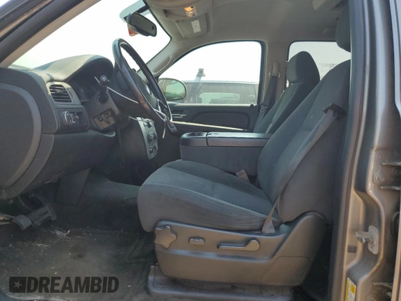 2008 Chevrolet Tahoe LS с VIN 1GNFC13C78J122428, выставлен на аукционе Copart как лот 60544035 с пробегом 253 356 миль миль и Чистый • Clean title. История ставок и продаж доступна на DreamBid. Изображение 7.