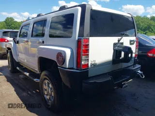 2007 Hummer H3 SUV with VIN 5GTDN13E978105558, listed as a IAAI auction lot 42175911 with 126,439 mi miles and . Bid and sale history available at DreamBid. Image 3.