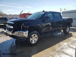 2018 Chevrolet Silverado 1500 LT with VIN 3GCUKREC2JG614144, listed as a Copart auction lot 46355355 with 98,476 mi miles and Salvage Title. Bid and sale history available at carsss.com. Image 1.