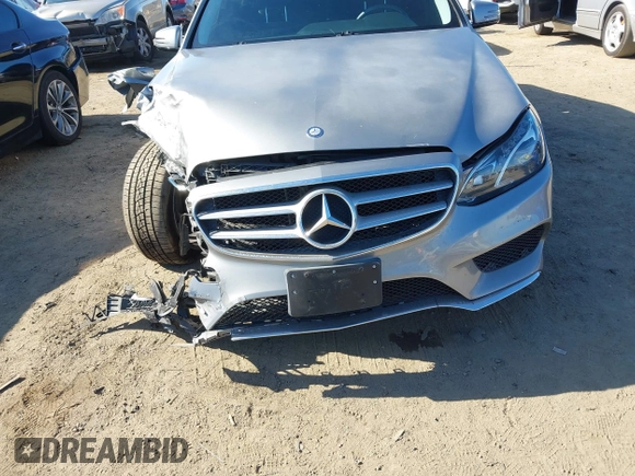 2014 Mercedes-Benz E 350 Sport with VIN WDDHF5KB1EA979547, listed as a IAAI auction lot 42000619 with 128,104 mi miles and . Bid and sale history available at carsss.com. Image 6.
