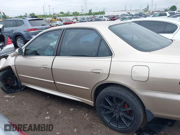 2001 Honda Accord EX с VIN 1HGCG16501A083282, выставлен на аукционе IAAI как лот 42362737 с пробегом Не указан миль и . История ставок и продаж доступна на DreamBid. Изображение 15.