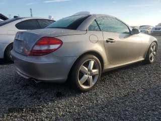2005 Mercedes-Benz SLK-Class with VIN WDBWK56F75F028152, listed as a Copart auction lot 73883994 with 0 mi miles and Salvage Title. Bid and sale history available at carsss.com. Image 3.