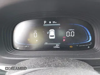 2024 Hyundai Venue SEL with VIN KMHRC8A3XRU311992, listed as a IAAI auction lot 41922401 with 12,904 mi miles and . Bid and sale history available at DreamBid. Image 7.