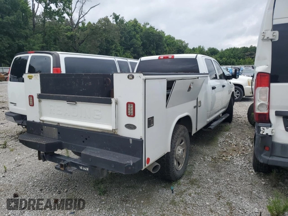 2018 Ram 2500 Tradesman with VIN 3C6UR4HL9JG295116, listed as a Copart auction lot 57908305 with 209,389 mi miles and Salvage title. Bid and sale history available at DreamBid. Image 3.