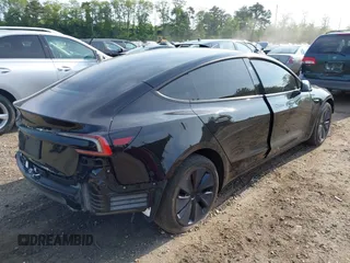 2025 Tesla Model 3 Long Range с VIN 5YJ3E1EA4SF914780, выставлен на аукционе IAAI как лот 42375738 с пробегом 6 232 миль миль и . История ставок и продаж доступна на DreamBid. Изображение 4.