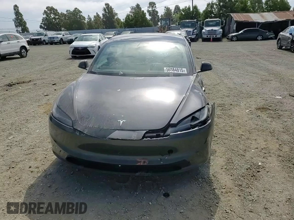 2025 Tesla Model 3 Long Range z VIN 5YJ3E1EA2SF988697, wystawiony jako Copart lot #56584815 z przebiegiem 4 664 mil mil oraz Szkoda całkowita • Salvage title. Historia ofert i sprzedaży dostępna na DreamBid. Obrazek 13.